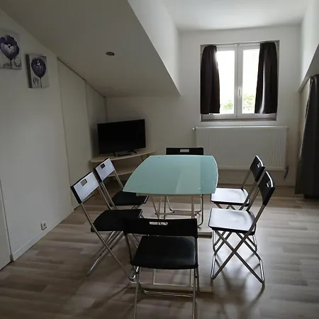 Confortable 3 Pieces Apartment *